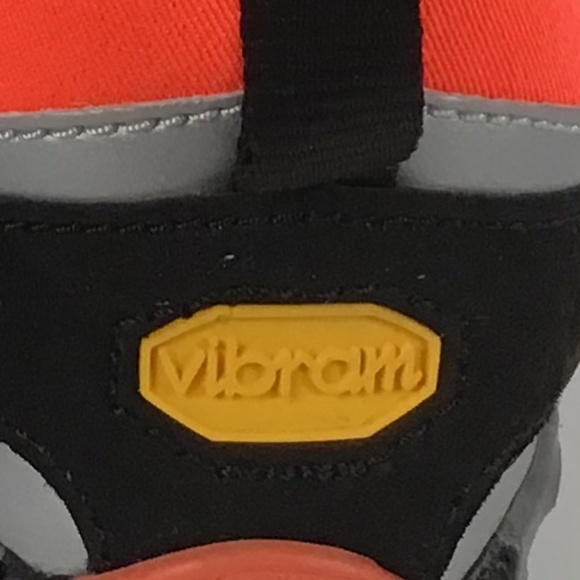 NWOT Vibram FiveFingers Running Shoe - Picture 11 of 12